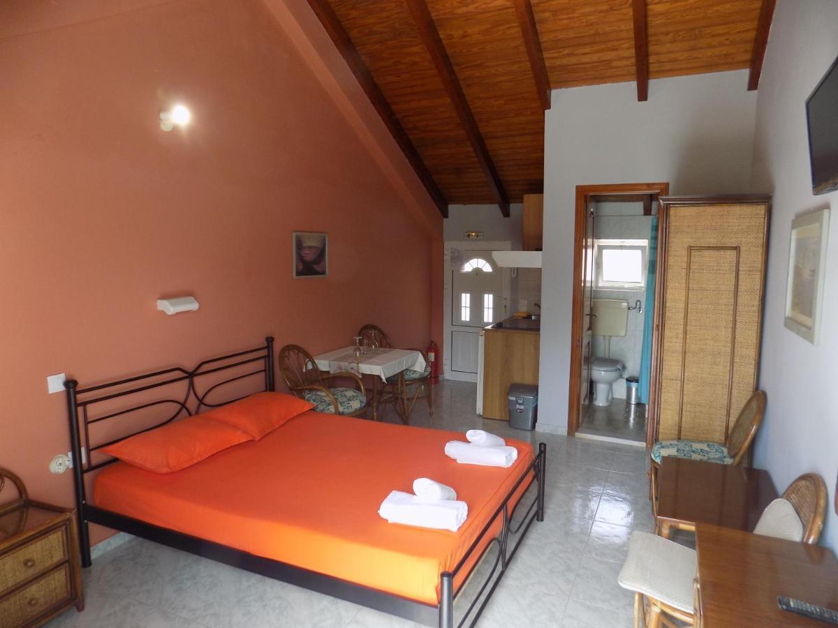 Marina Studios II Argostoli  Eksteriør billede