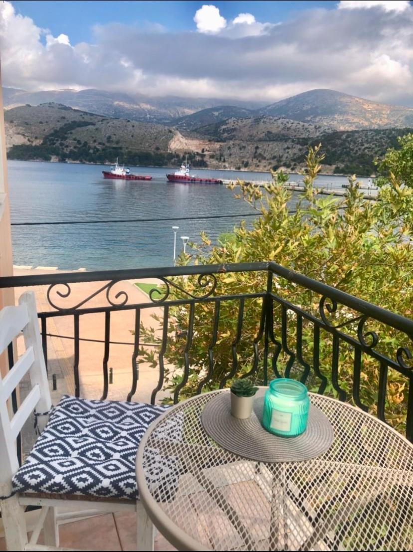 Marina Studios II Argostoli  Eksteriør billede