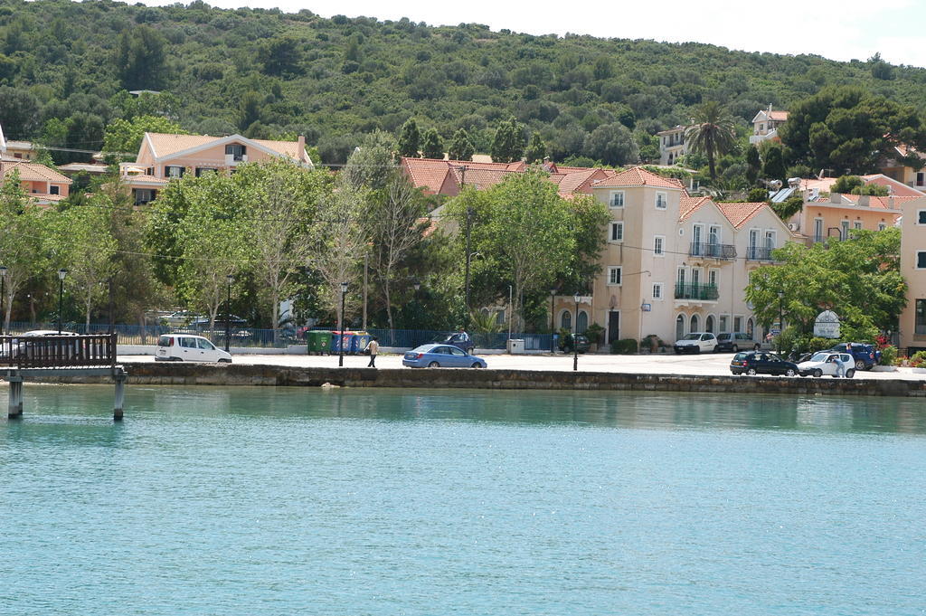 Marina Studios II Argostoli  Eksteriør billede
